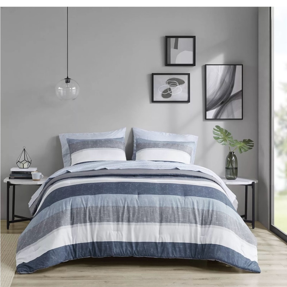 Madison Park Essentials Deacon Modern Stripe Comforter Set